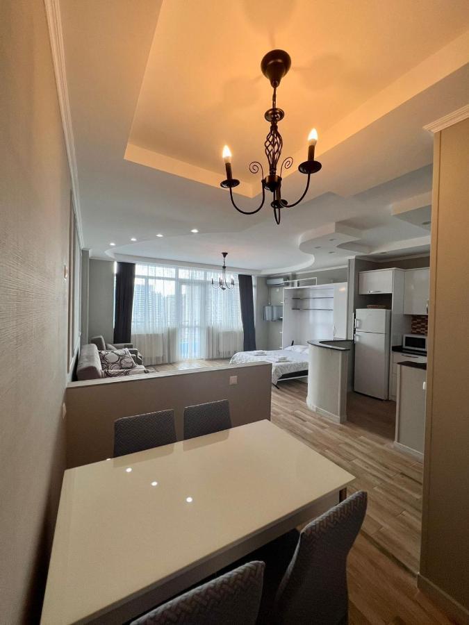 Luxure Apartments Batumi Zewnętrze zdjęcie